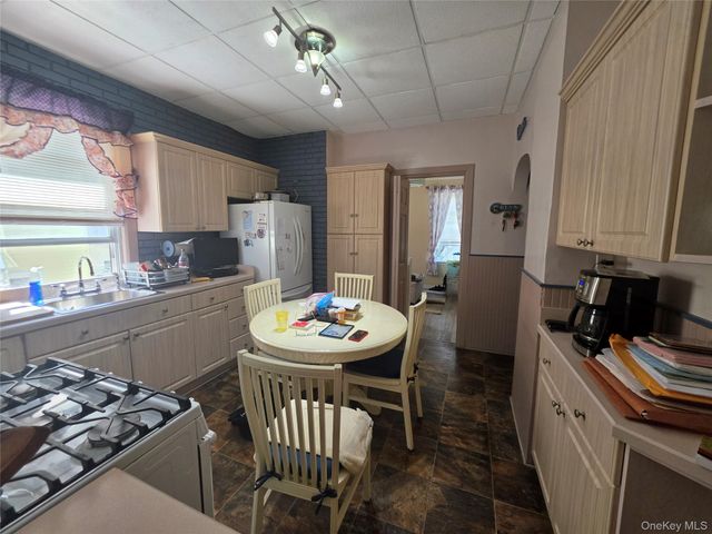 51 Tower 2, Yonkers, NY 10703