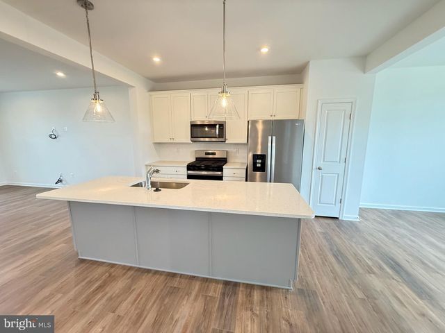 79 ABIGAIL ST, Charles Town, WV 25414