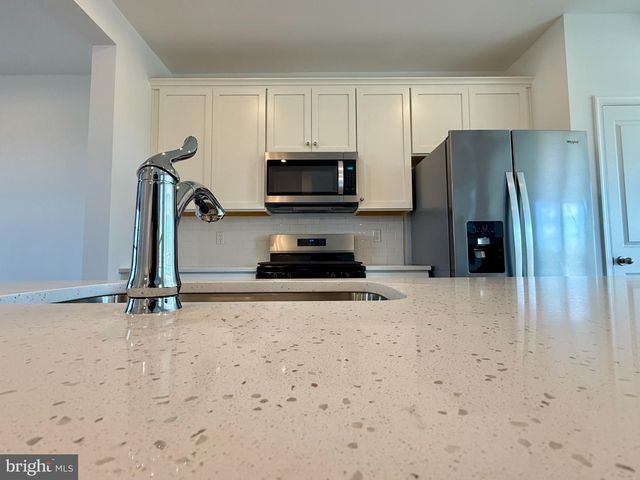 79 ABIGAIL ST, Charles Town, WV 25414