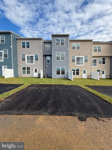 79 ABIGAIL ST, Charles Town, WV 25414