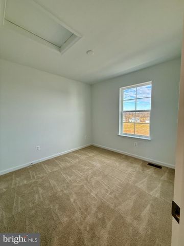 79 ABIGAIL ST, Charles Town, WV 25414