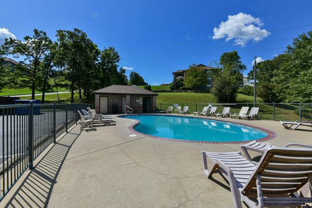 1001 Golf Drive 14, Branson West, MO 65737