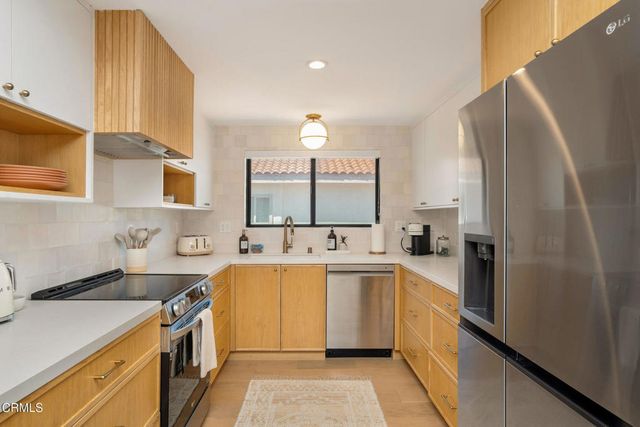 5135 w W Wooley Road, Oxnard, CA 93035