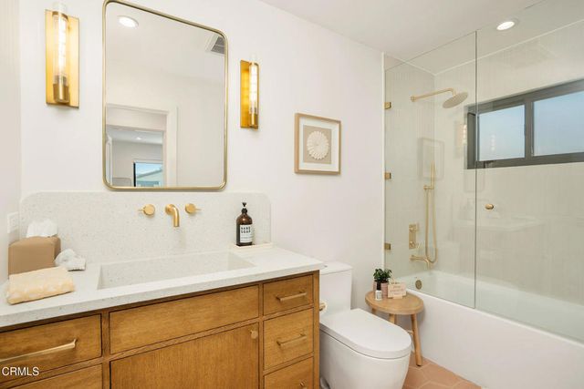 5135 w W Wooley Road, Oxnard, CA 93035