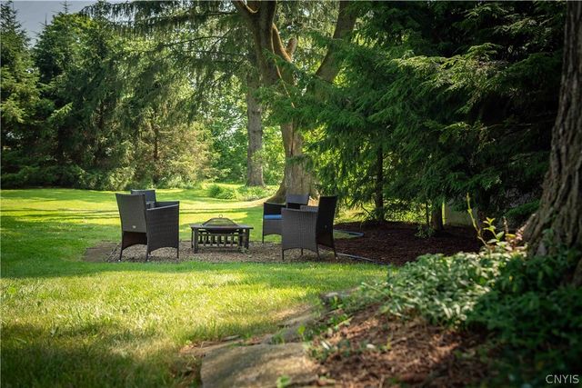 57 East Lake Street, Skaneateles, NY 13152