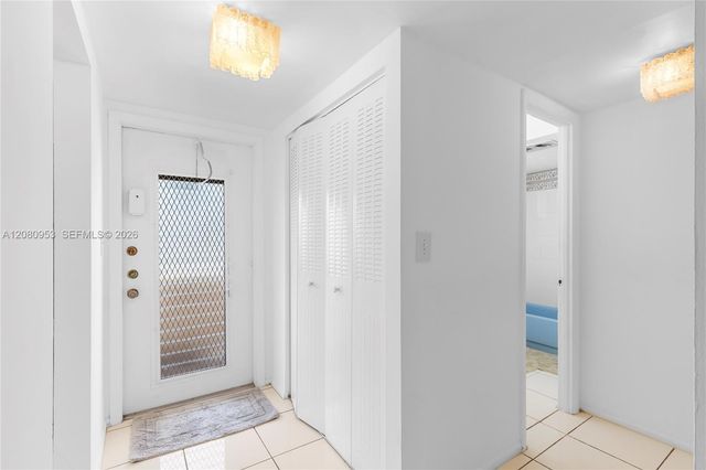 7891 N Sunrise Lakes Drive 305, Sunrise, FL 33322