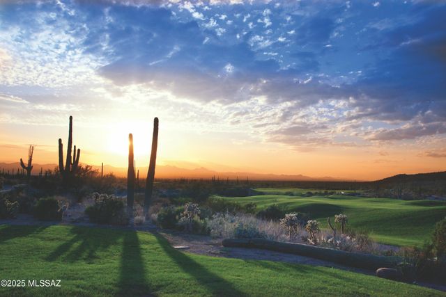 7082 W Patina Drive, Marana, AZ 85658