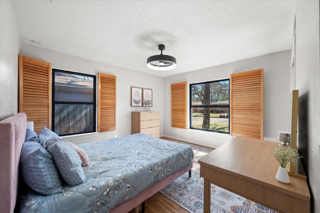 1519 W Lavender Lane, Arlington, TX 76013