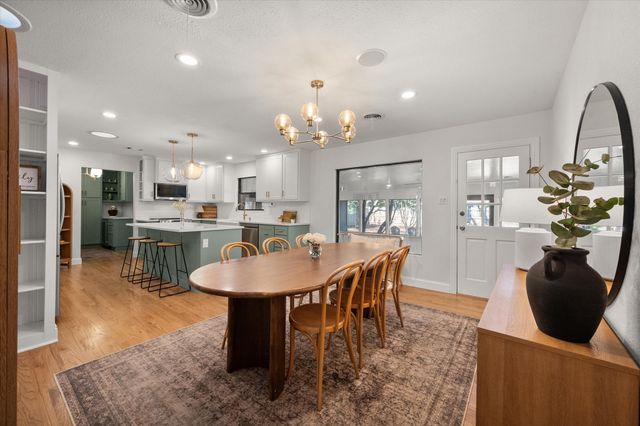 1519 W Lavender Lane, Arlington, TX 76013