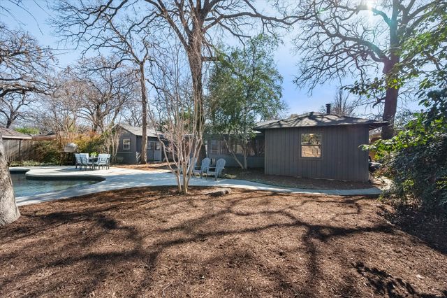 1519 W Lavender Lane, Arlington, TX 76013