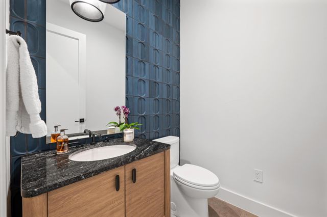 6323 Destiny Hills DR, Austin, TX 78738