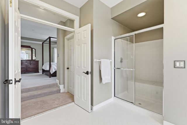 5440 SHERMAN OAKS CT, Haymarket, VA 20169