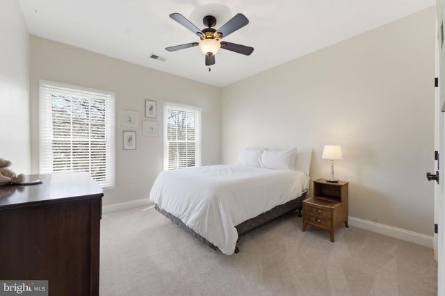 5440 SHERMAN OAKS CT, Haymarket, VA 20169