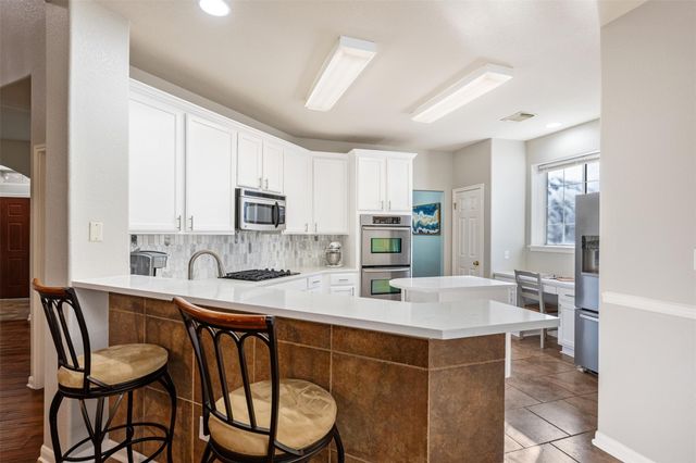 4435 Hunters Lodge DR, Round Rock, TX 78681