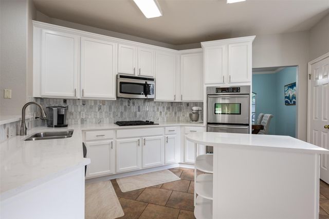 4435 Hunters Lodge DR, Round Rock, TX 78681