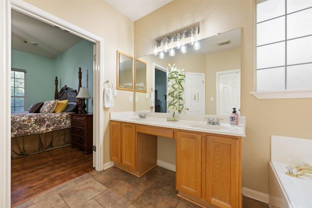 4435 Hunters Lodge DR, Round Rock, TX 78681