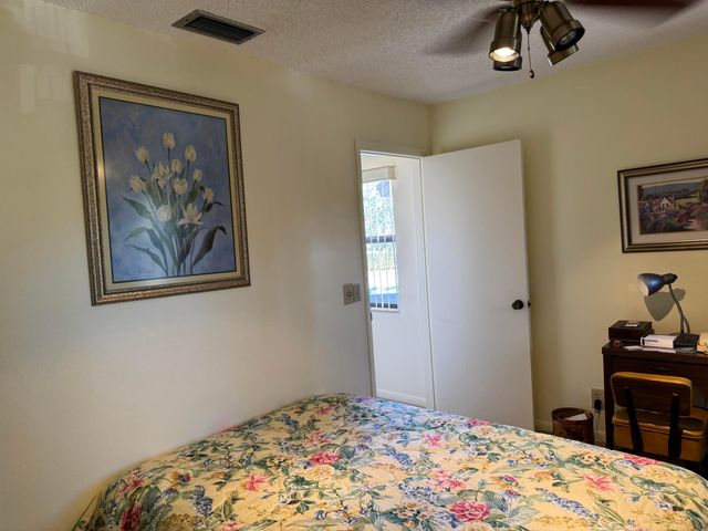 31 Chestnut Circle, Cooper City, FL 33026