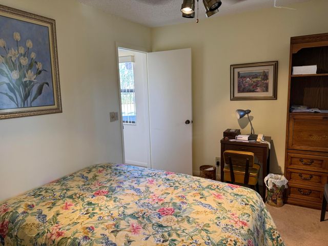 31 Chestnut Circle, Cooper City, FL 33026