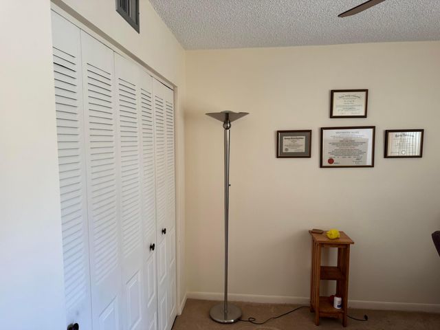 31 Chestnut Circle, Cooper City, FL 33026