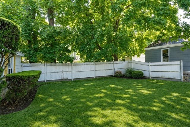 16 West Street, Belmont, MA 02478