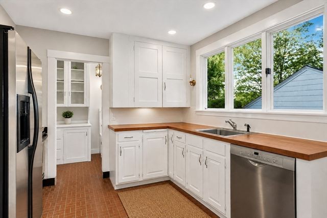 16 West Street, Belmont, MA 02478