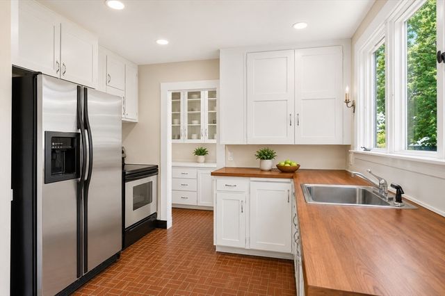 16 West Street, Belmont, MA 02478