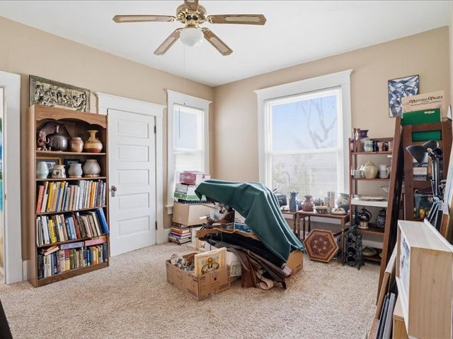 535 8th Avenue, Marion, IA 52302