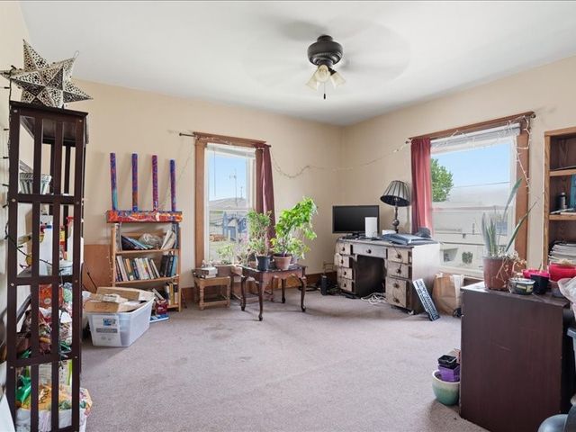 535 8th Avenue, Marion, IA 52302