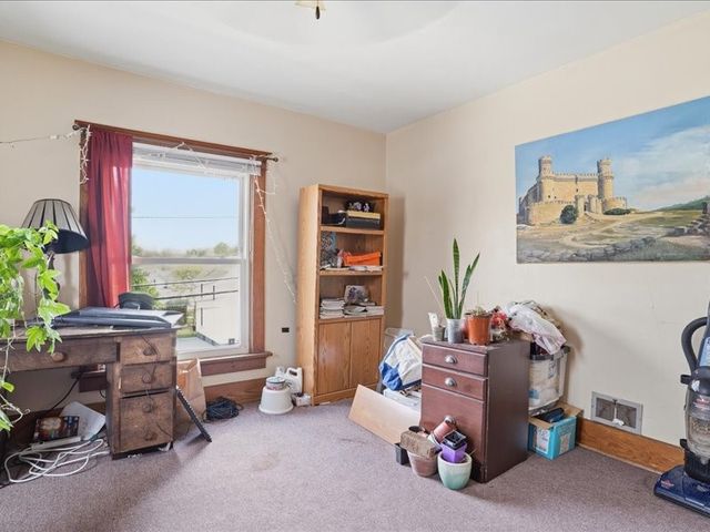 535 8th Avenue, Marion, IA 52302