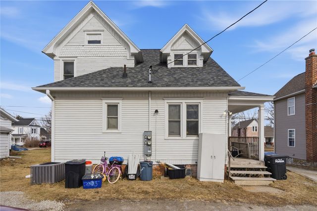 535 8th Avenue, Marion, IA 52302