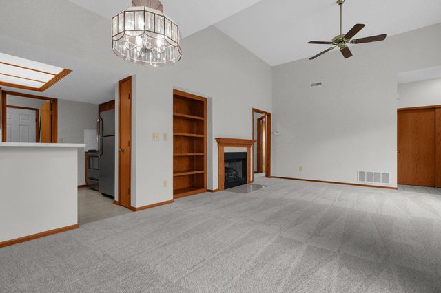 7688 Slate Ridge Boulevard, Reynoldsburg, OH 43068