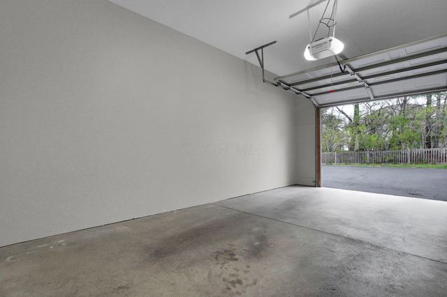 7688 Slate Ridge Boulevard, Reynoldsburg, OH 43068