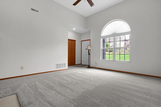 7688 Slate Ridge Boulevard, Reynoldsburg, OH 43068