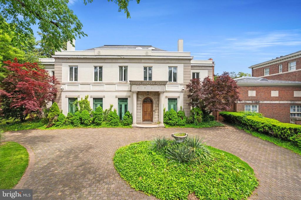 2941 MASSACHUSETTS AVE NW, Washington, DC 20008