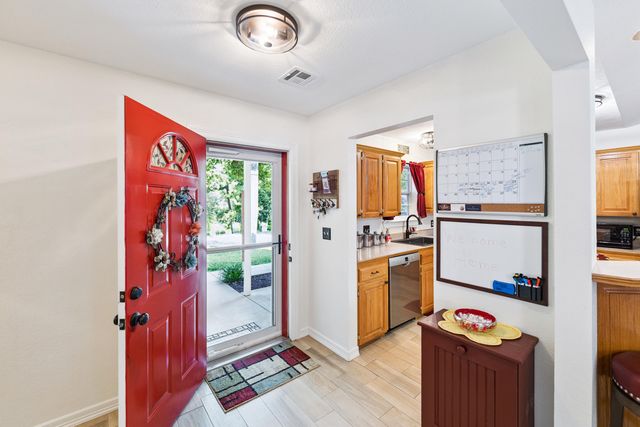 91 Plum Tree Road, Salina, OK 74365