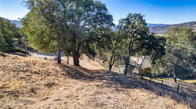 24281 Arroyo Court, Tehachapi, CA 93561