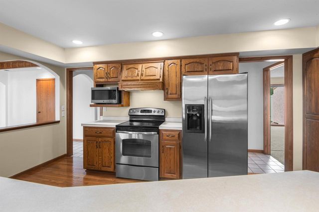 3401 N FIESTA DRIVE, Appleton, WI 54911