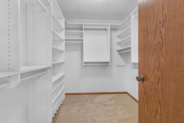 3401 N FIESTA DRIVE, Appleton, WI 54911