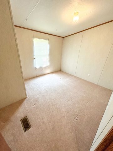 156 Davis Kee Rd, Camden, TN 38320