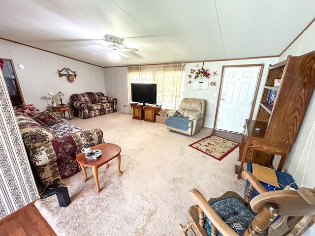 156 Davis Kee Rd, Camden, TN 38320