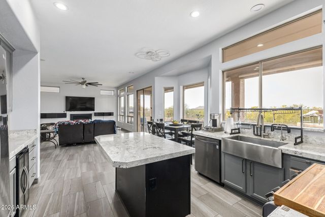 3952 N EL SERENO --, Mesa, AZ 85207