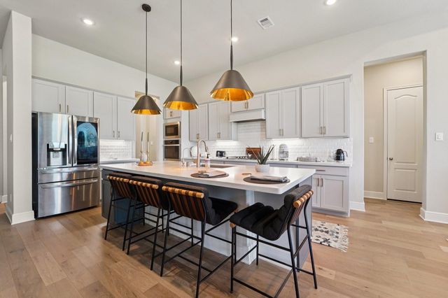 1911 Saxon Bend Trail, Richmond, TX 77469