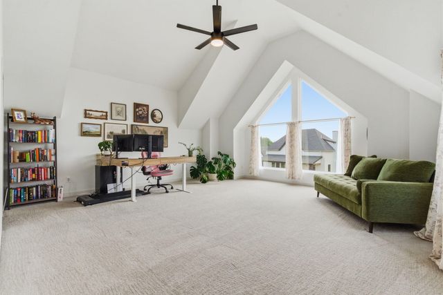 965 E Valley Trail Drive, Republic, MO 65738
