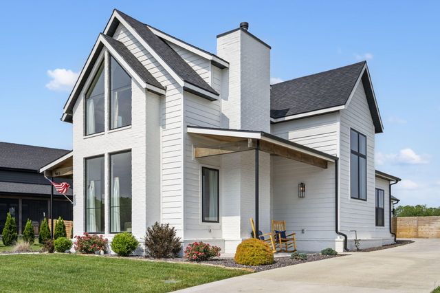 965 E Valley Trail Drive, Republic, MO 65738