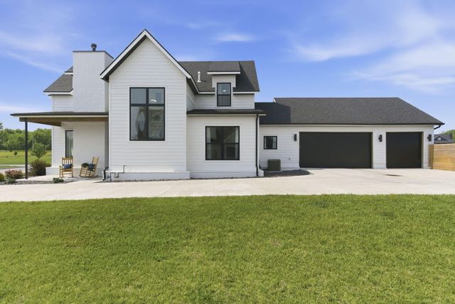 965 E Valley Trail Drive, Republic, MO 65738