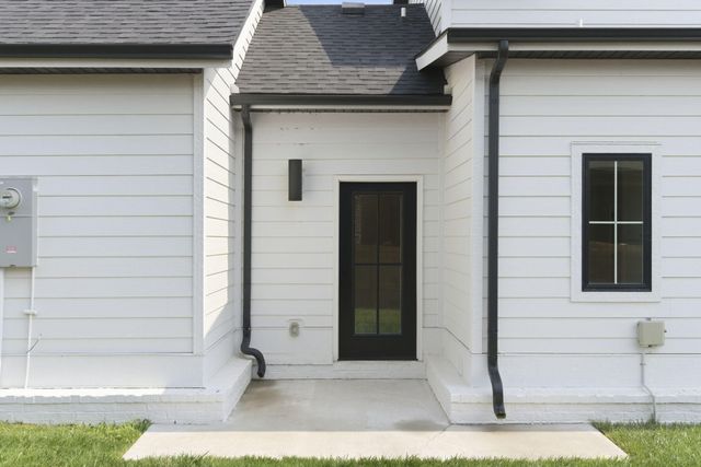 965 E Valley Trail Drive, Republic, MO 65738