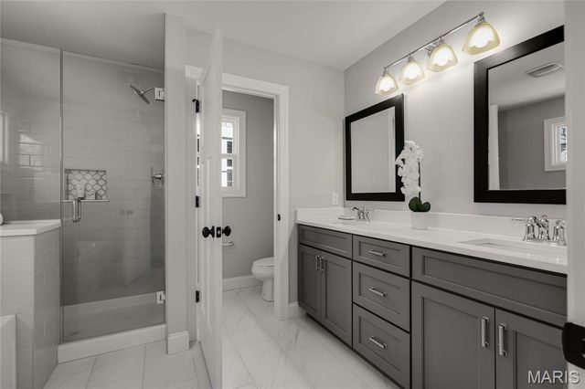 9241 Merritt Avenue, Rock Hill, MO 63144