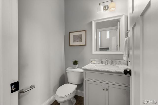 9241 Merritt Avenue, Rock Hill, MO 63144