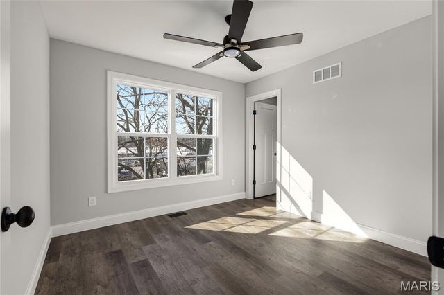 9241 Merritt Avenue, Rock Hill, MO 63144