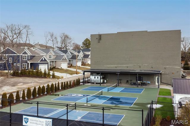 9241 Merritt Avenue, Rock Hill, MO 63144